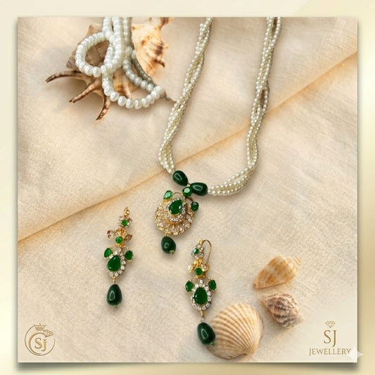 Emerald Green Pearl Jewelry Set – Necklace & Earrings