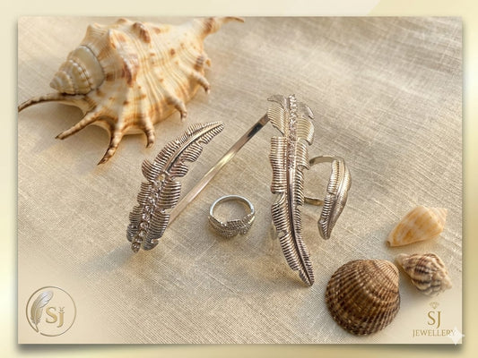 Gold-Tone Feather Design Hairband Set